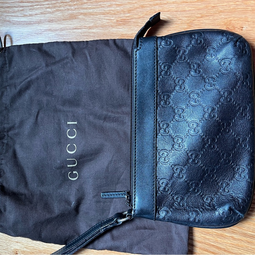 Gucci Vintage Black Wristlet - Picture 2 of 9